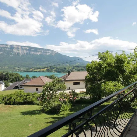 Villa Beautiful On The Slopes Of Aiguebelette! Saint-Alban-de-Montbel