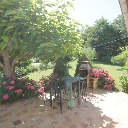 Villa Beautiful On The Slopes Of Aiguebelette! Saint-Alban-de-Montbel